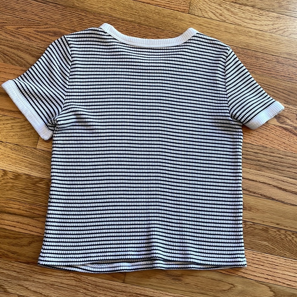 Hollister T Shirt - Picture 4 of 4